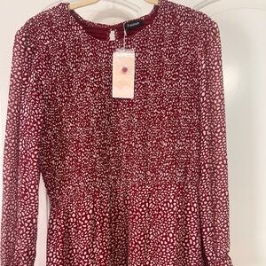 Dress in size large from Amazon. Never been worn, tag is still on.